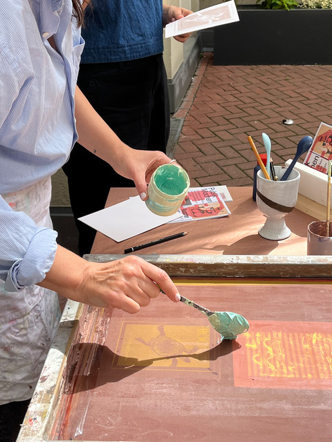 Screen printing process
